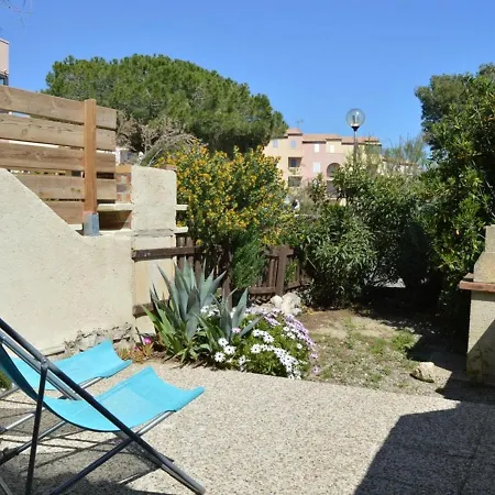 Holiday home Mezzanine 4 Pers Avec Piscine Et Parking - Proche Et Centre A Pierre La - Fr-1-229d-239 Saint-Pierre-la-Mer (Aude)